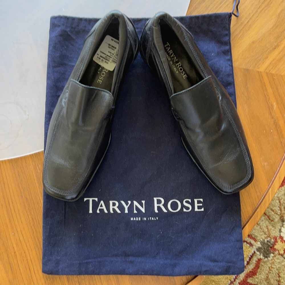 Taryn Rose leather loafers